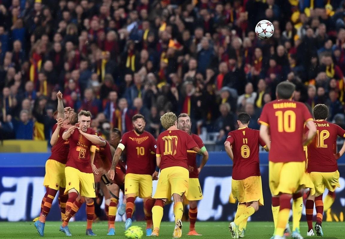 欧冠四分之一决赛：罗马3-0逆转巴萨，揭秘逆转奇迹背后的战术精髓(图4)