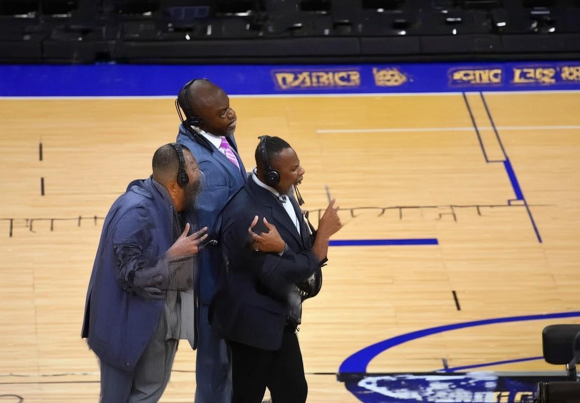 2020洛城德比：湖人快船季前赛精彩对决回顾与展望(图3)